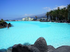 cómo decorar una piscina